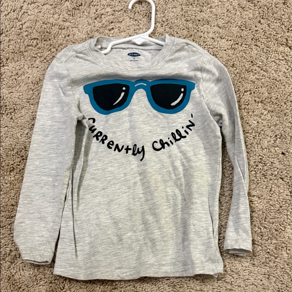 Old Navy Gray Long Sleeve Tee with Blue Sunglasses Print